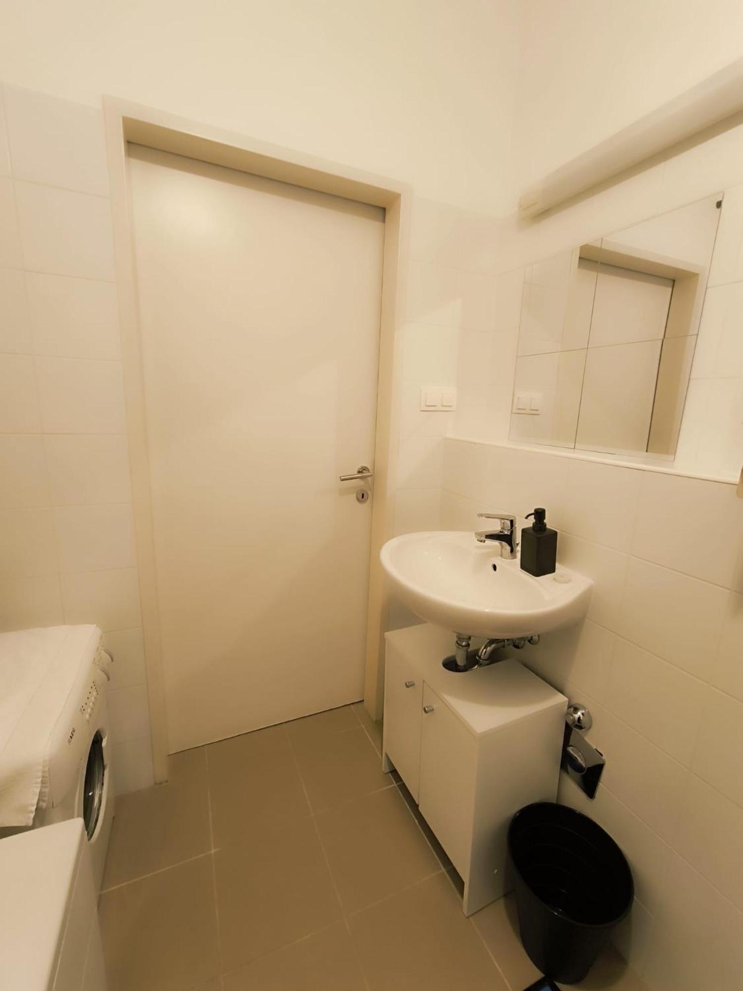 Pretty Apartment Next To Metro Station Βιέννη Εξωτερικό φωτογραφία