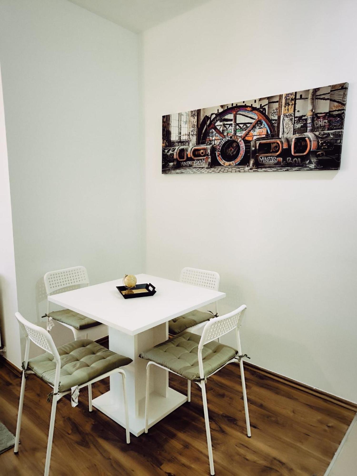 Pretty Apartment Next To Metro Station Βιέννη Εξωτερικό φωτογραφία